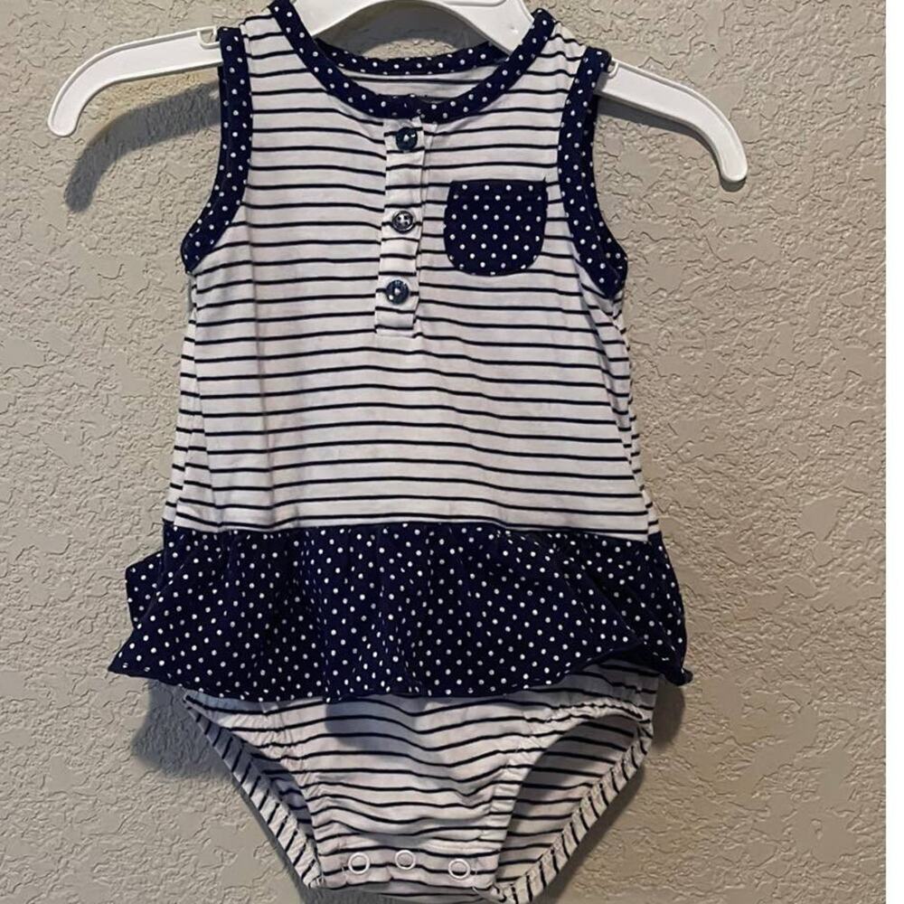 Carter’s Onesie blue/white with ruffle Sz 6 months